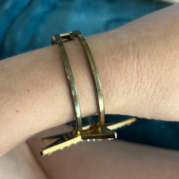 Paula Abdul “Reach For the Stars” Clamper Bracelet - Picture 6 of 13